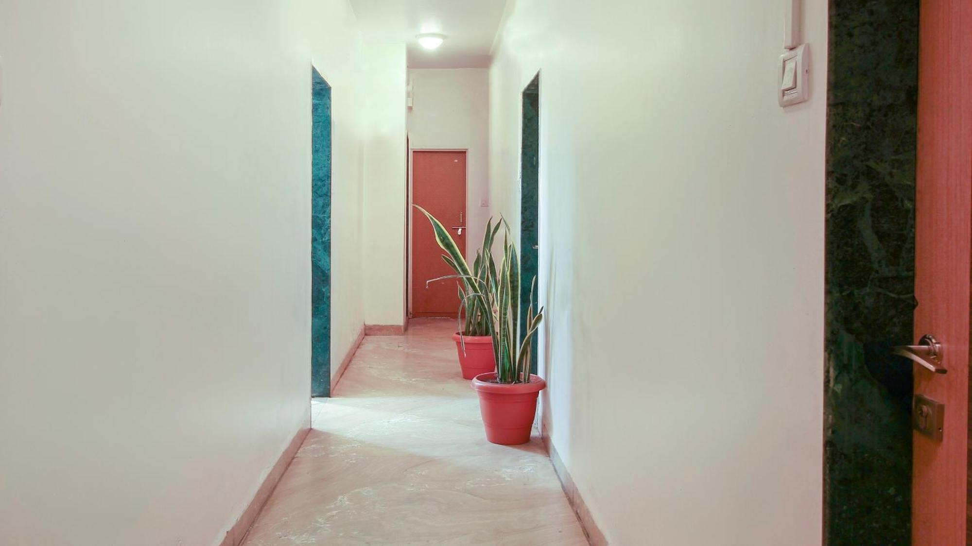 Hotel O Kandil Jogeshwari Exteriör bild